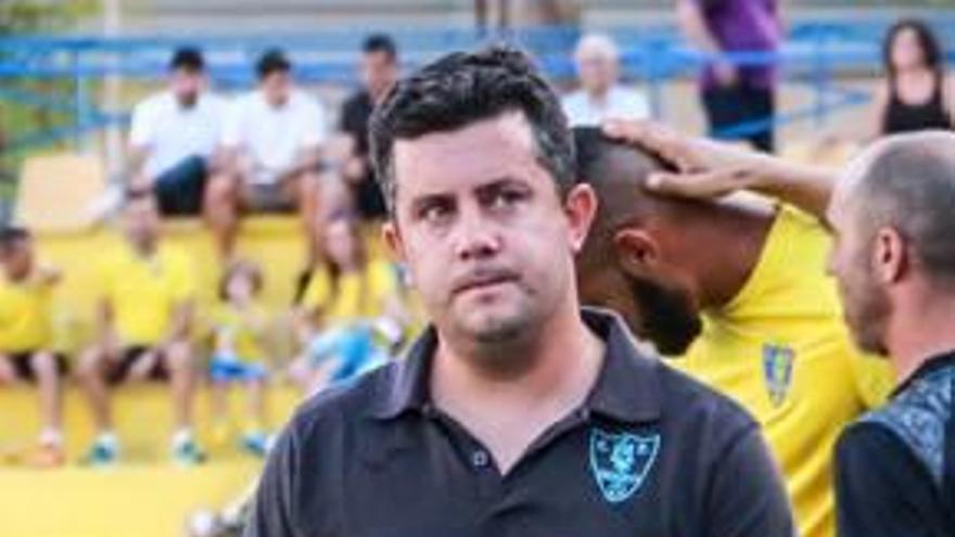 Villafaina, técnico del Orihuela.