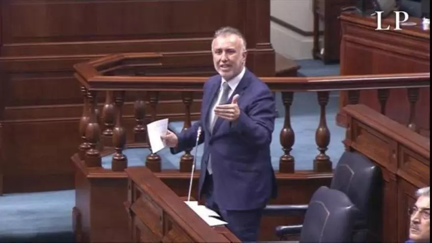 Desescalada en Canarias | Torres responde a distintas cuestiones en el Parlamento