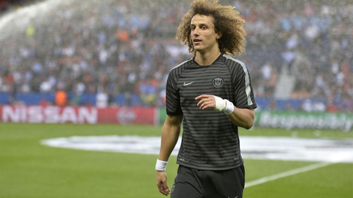 David Luiz podría ser baja en los dos partidos contra el Madrid