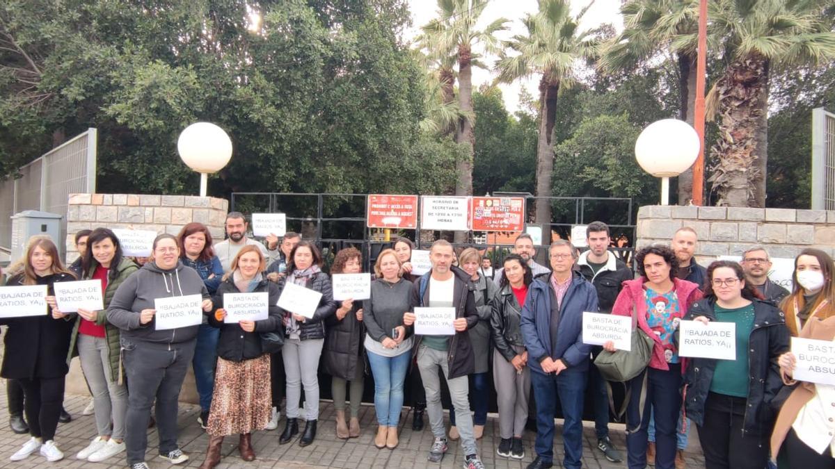 Protesta del profesorado en el IES Sixto Marco d'Elx