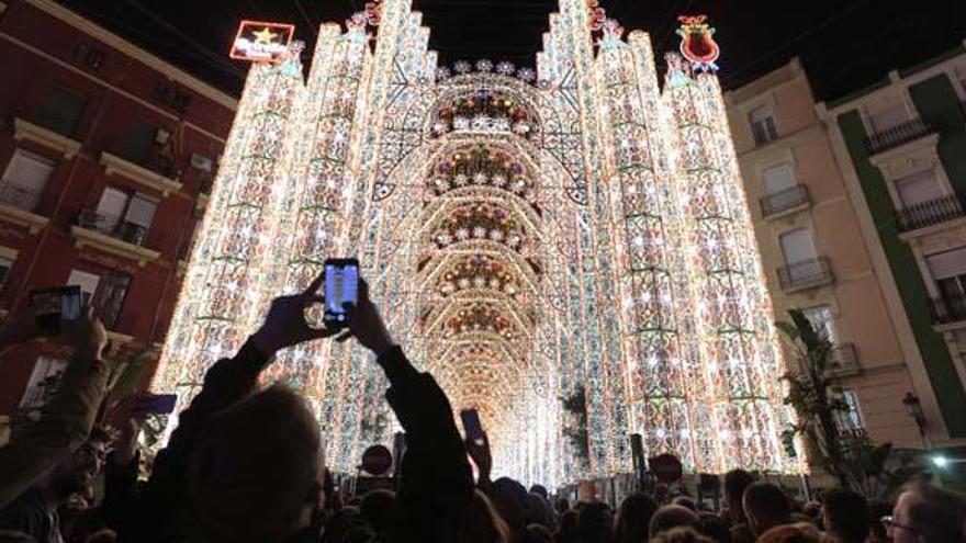 Te cambio luces por música y fuego