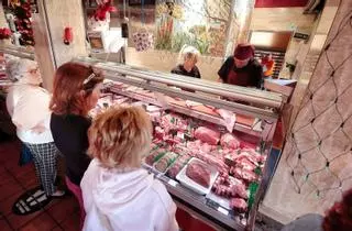 Pensionistas y receptores del IMV se quedan sin cheque para comida