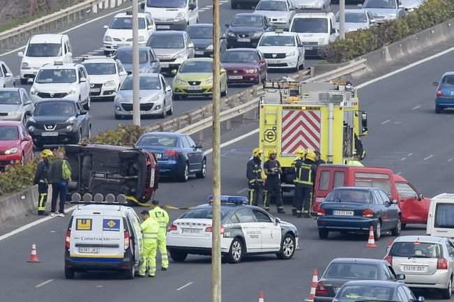 Accidente de trafico en la GC-1, a la altura del ...