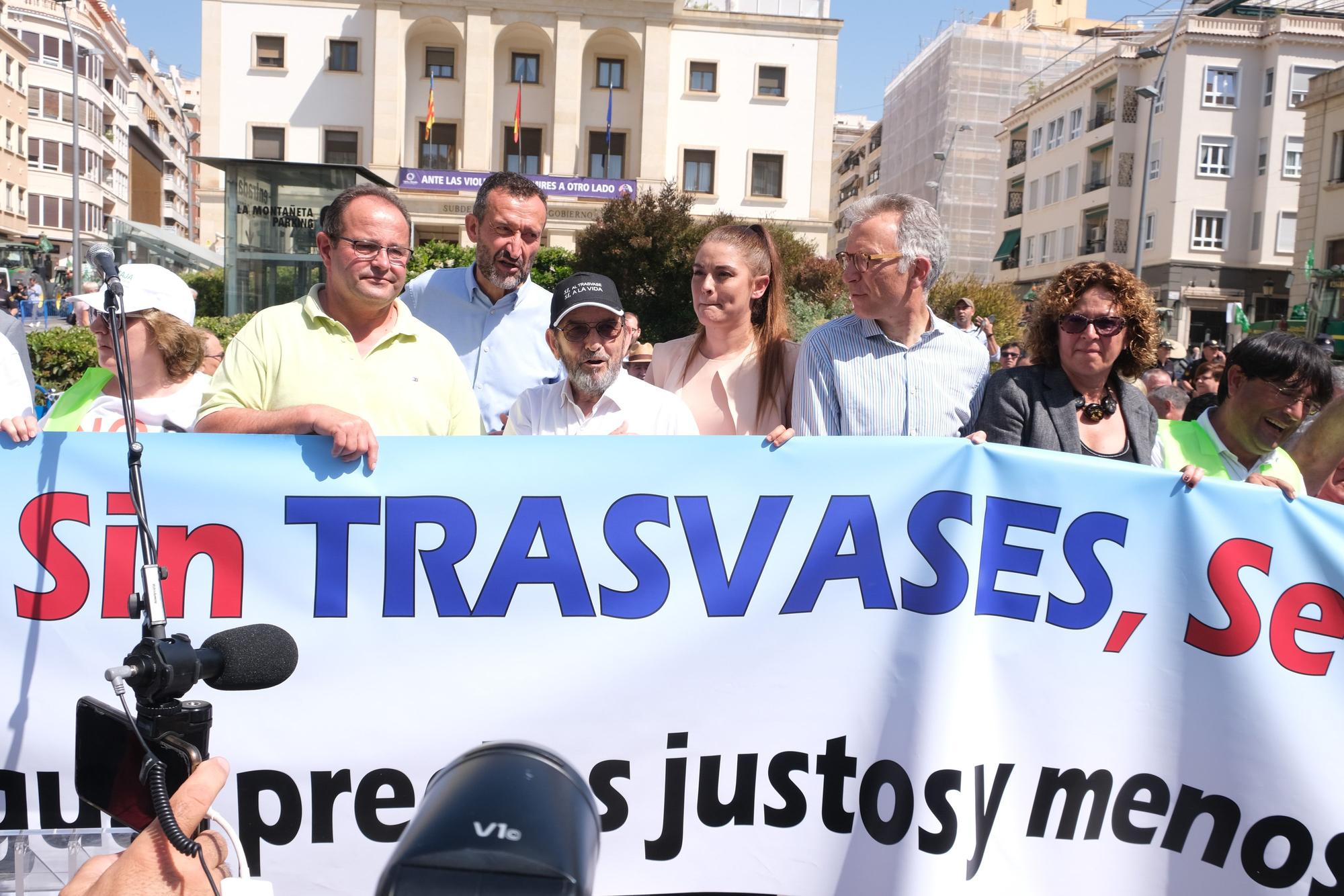 Los agricultores dictan sentencia: el recorte del Tajo-Segura nos lleva a la ruina y la clase política no ha hecho nada