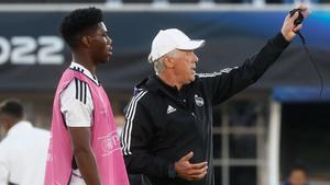 Ancelotti cuenta con Tchouameni para el Clásico