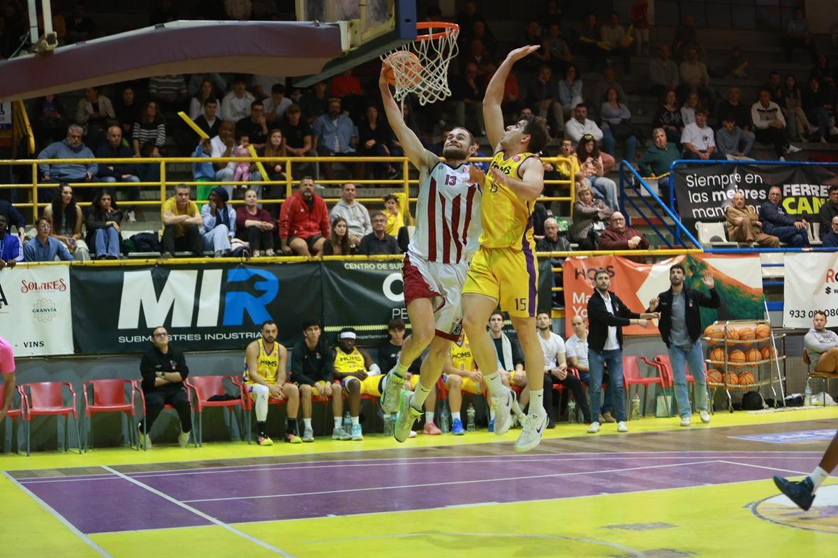 Mikhailov, entrant a cistella.