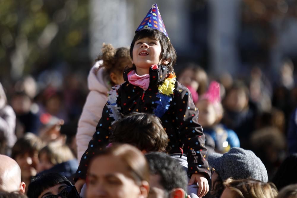 Así ha sido la Nochevieja infantil en la plaza del Ayuntamiento de València