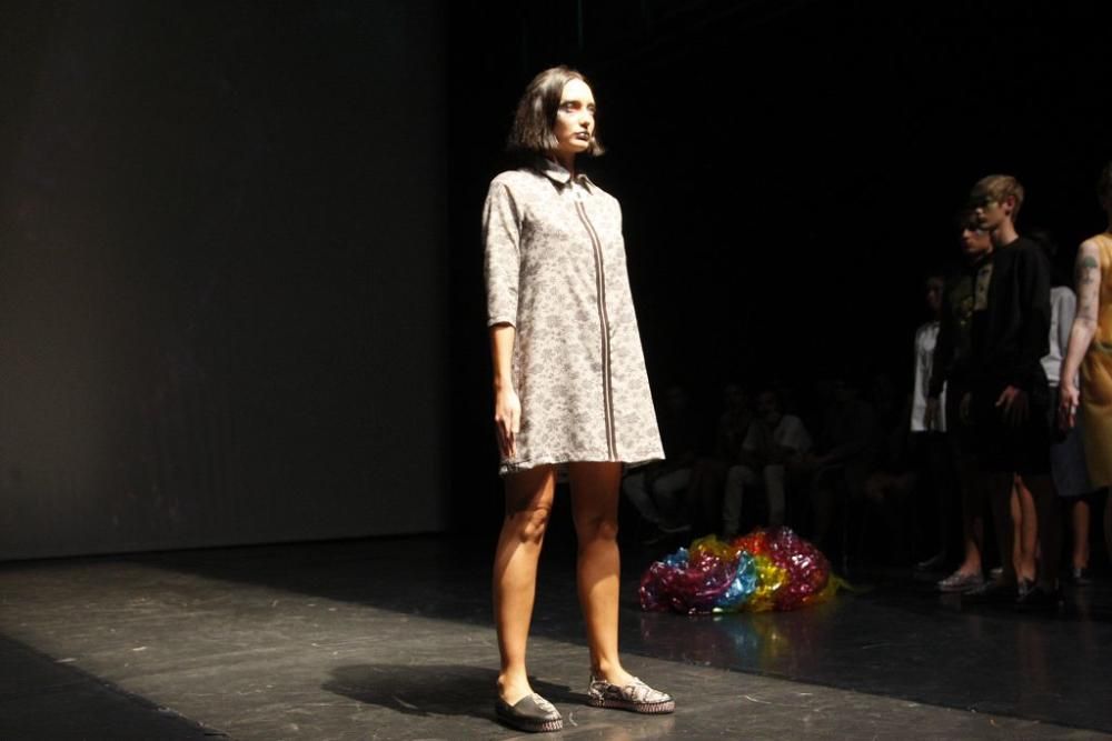 Desfile de moda en el Centro Párraga