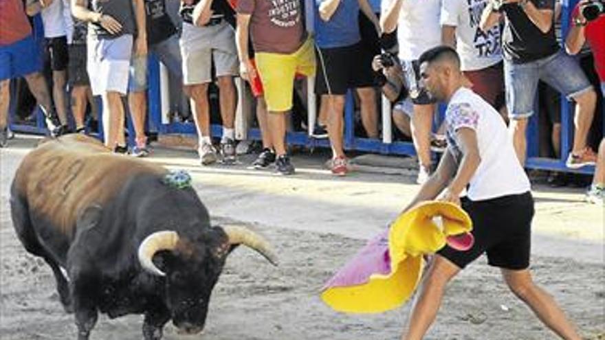 Moncofa retoma sus jornadas taurinas tras el susto de ‘El Jota’