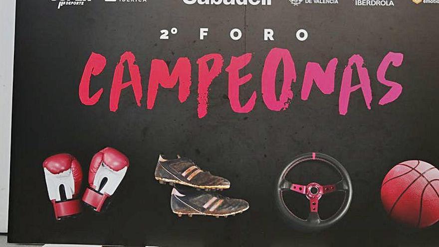 Inscríbete en exclusiva en el Foro Campeonas con Carolina Marín