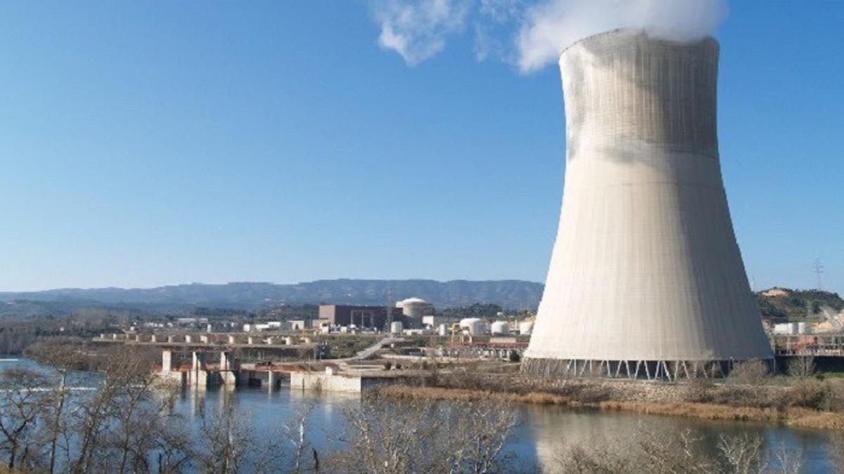 Vista de la central nuclear de Ascó, en Tarragona.