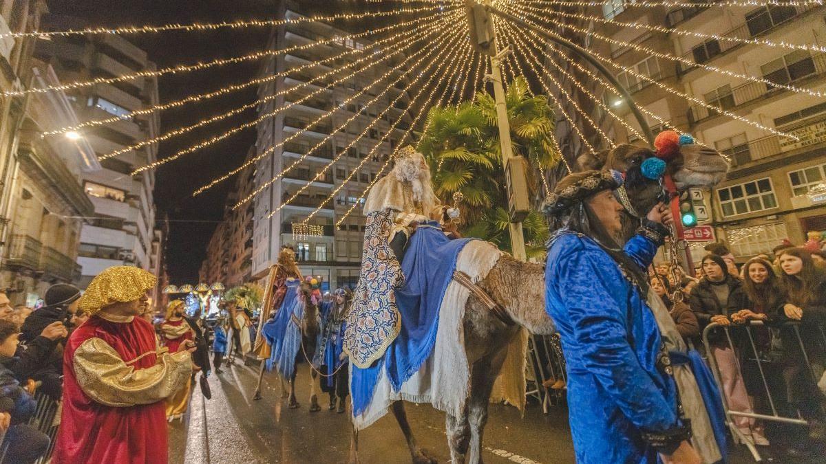 Cabalgata de los Reyes Magos en Ourense.