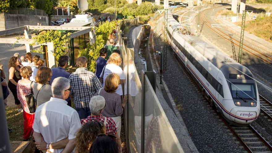 La Agencia Ferroviaria Europea dictamina que Adif descargó en el maquinista los riesgos de la curva de Angrois