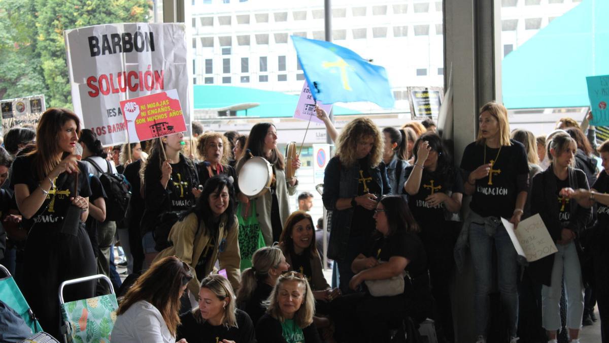 EN IMÁGENES: Así fue la última jornada de huelga educativa en Asturias
