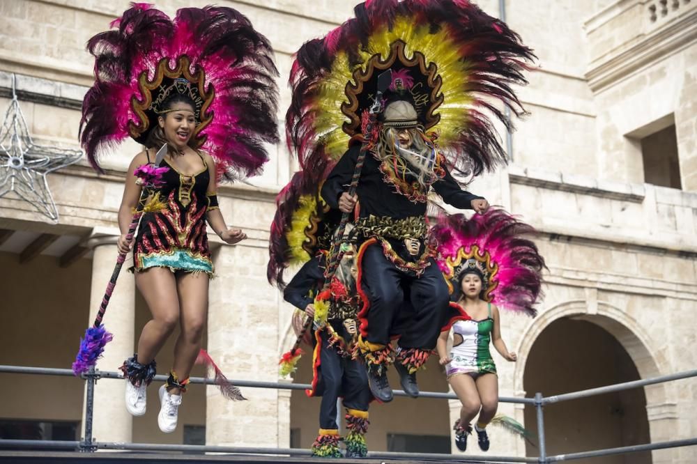 Am Internationalen Tag der Migranten (Sonntag, 18.12.) präsentierte sich Palma als multikulturelle Stadt. Beim Festival der Kulturen nahmen 16 Länder teil.