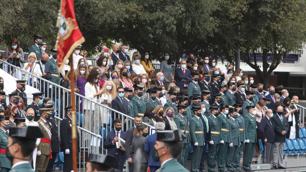 Parada militar y desfile de la Guardia Civil en Córdoba