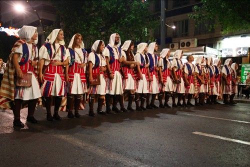 Los festeros anuncian la llegada de Moros y Cristianos