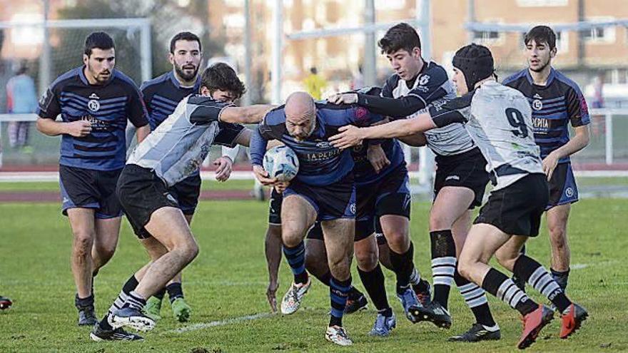 Dura derrota del CRAT B en su visita al campo de Os Ingleses