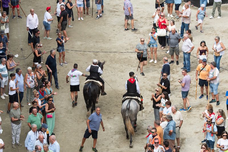 Fotogalería de la segunda Entrada de Toros y Caballos de Segorbe