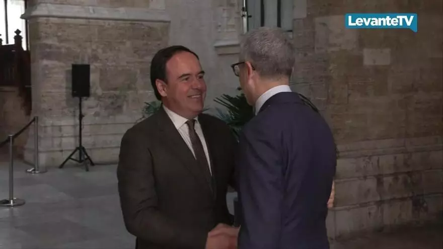 Pérez Llorca y Arcadi España se citan aunque no alcanzan acuerdos