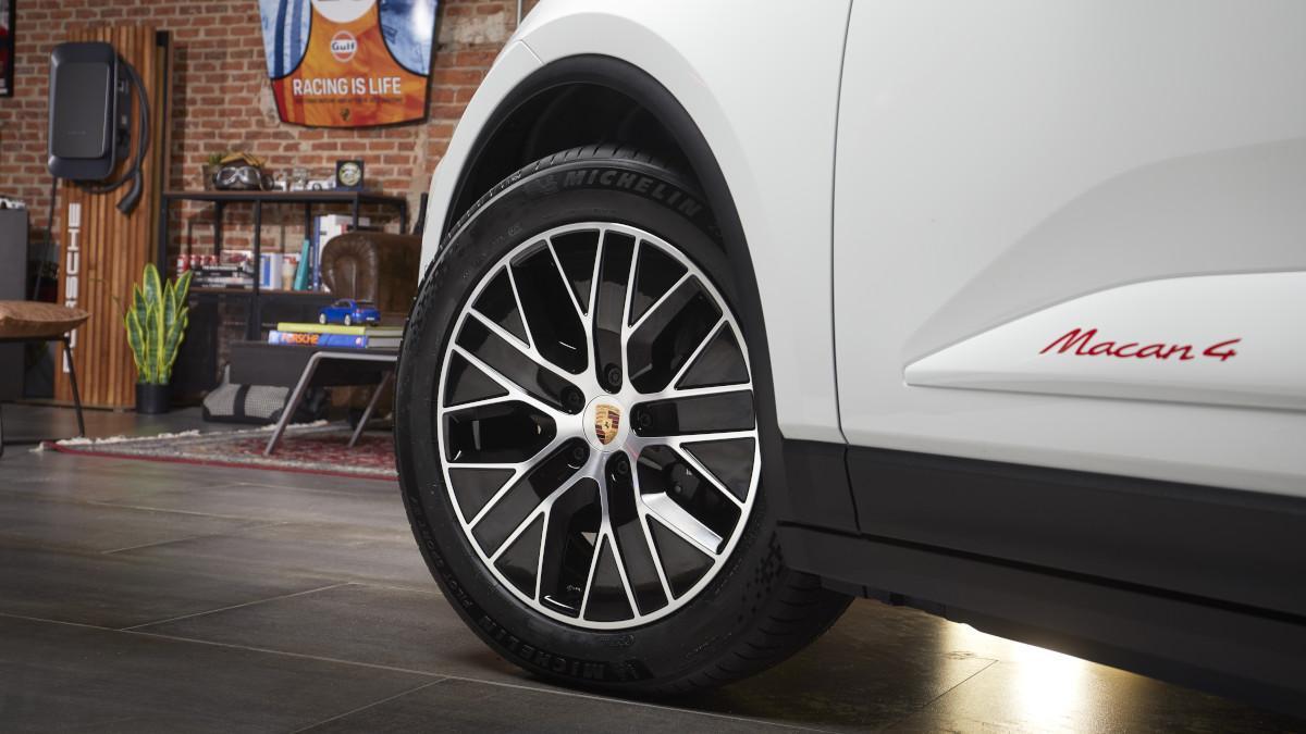 Porsche Macan Spirit pack