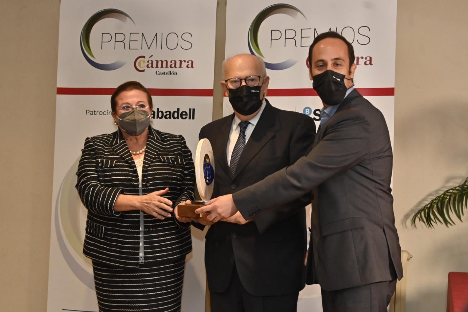 Premio a la trayectoria internacional en exportación a Equipe