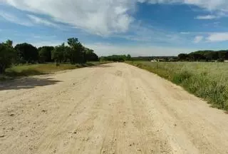 Comienza la reparación de casi 15.000 metros de caminos rurales en Toro