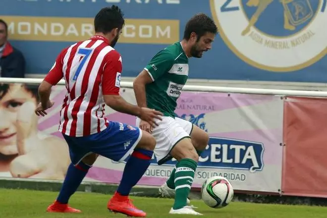 El Coruxo, colíder, tras golear al Sporting de Gijón B