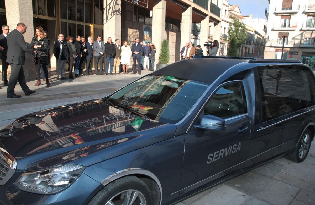 Córdoba da su último adiós a García Baena