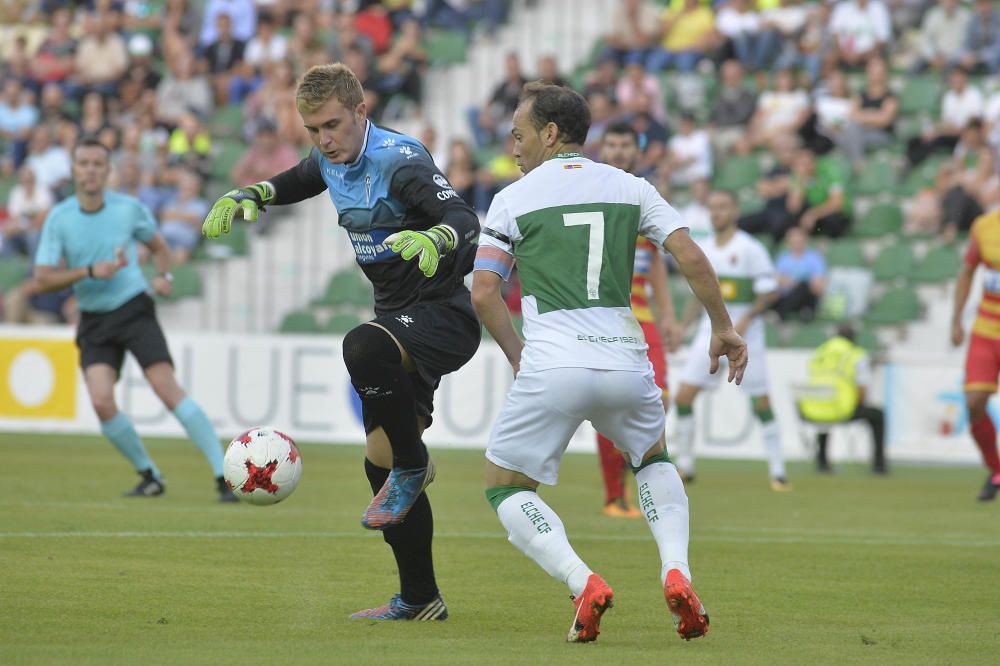 El Elche se muestra espeso y sin ideas ante el Alcoyano