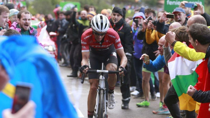 Alberto Contador, en la ascensión al Angliru de 2017. | EFE