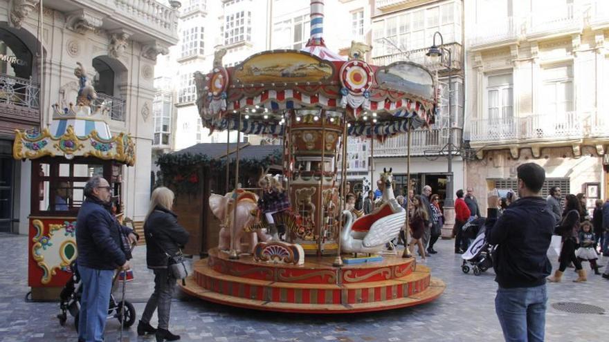 El tiovivo de la Plaza del Icue se marcha a Murcia estas navidades