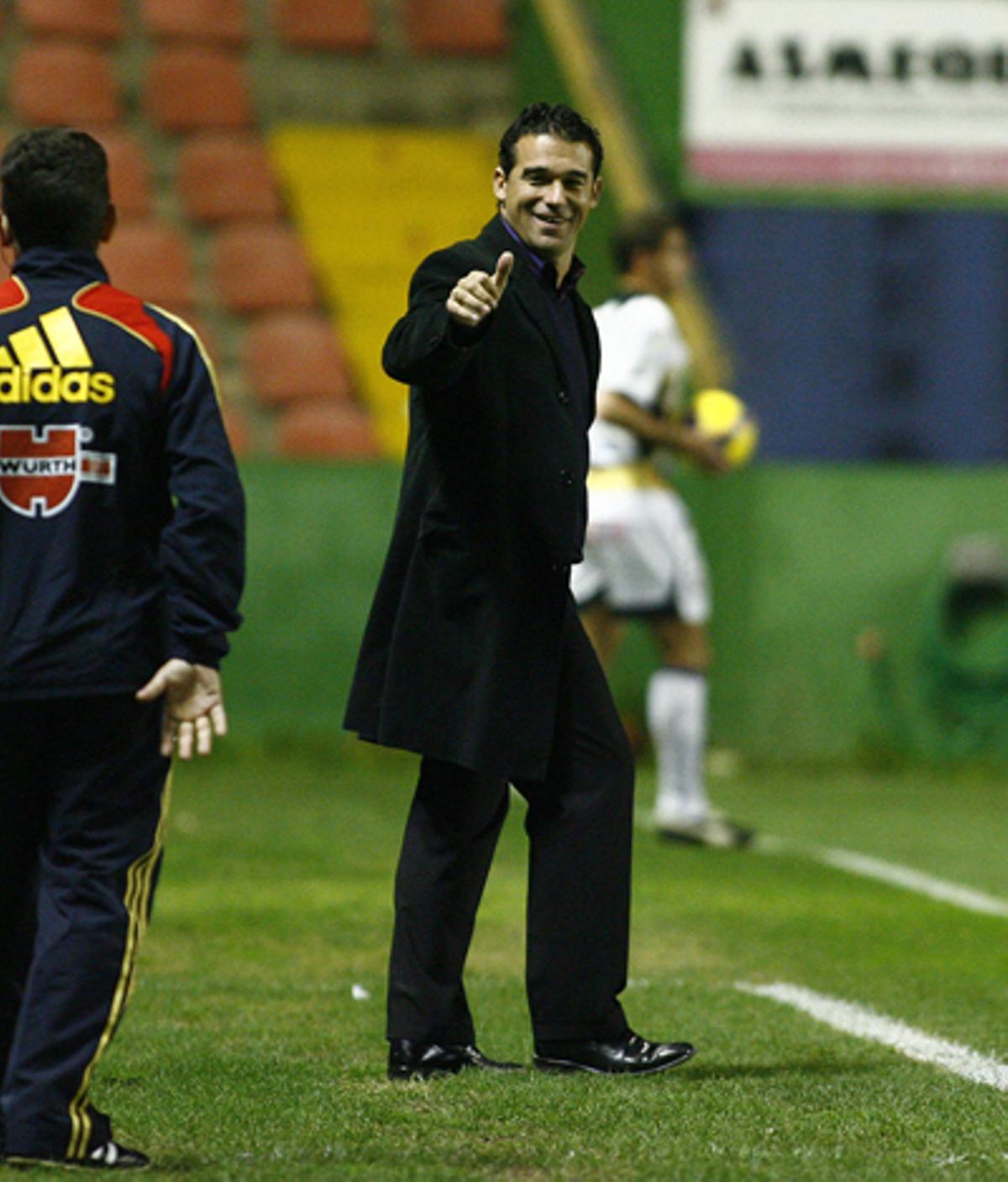 Luis García Plaza, siendo entrenador del Levante en 2008.