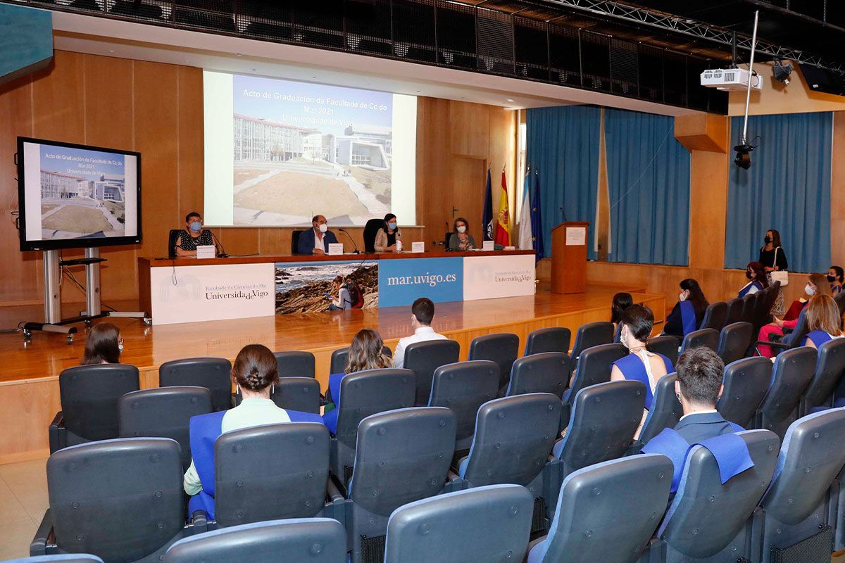 La Universidad despide a sus "héroes"