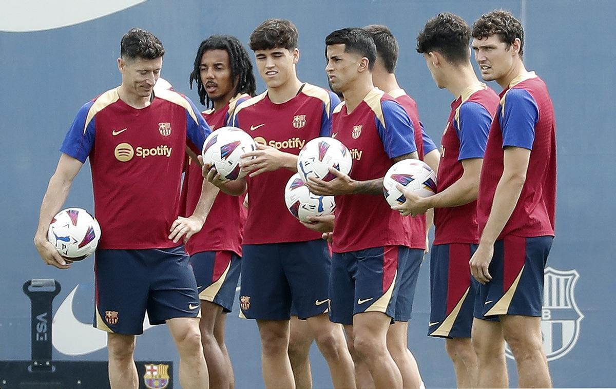 Entrenamiento del FC Barcelona Xavi Hernández