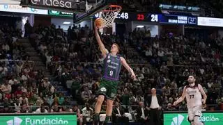 El Unicaja homenajeó a Alberto Díaz por sus 500 partidos