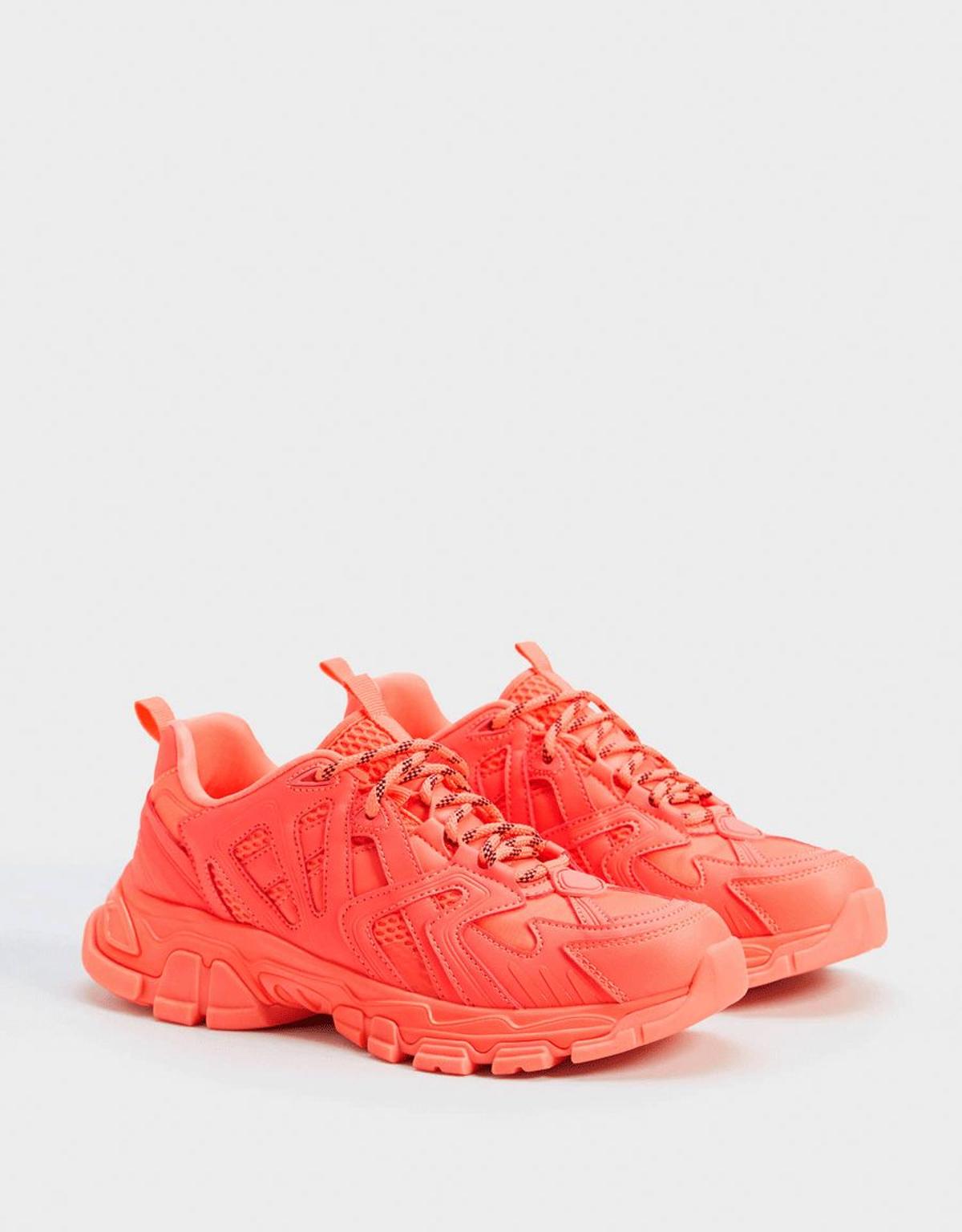 Deportivas de Bershka. (Precio: 45,99 euros)