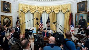 Trump intensifica la croada contra la premsa amb denúncies i amenaces