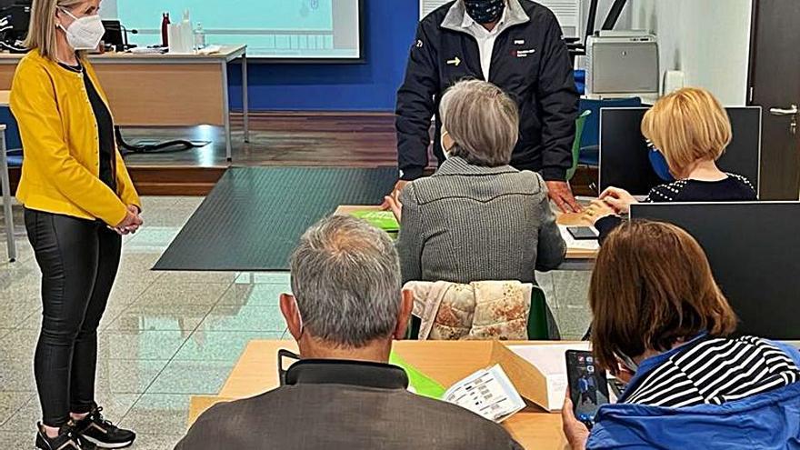 Paz Pérez y José Crespo durante su visita al seminario inclusivo.