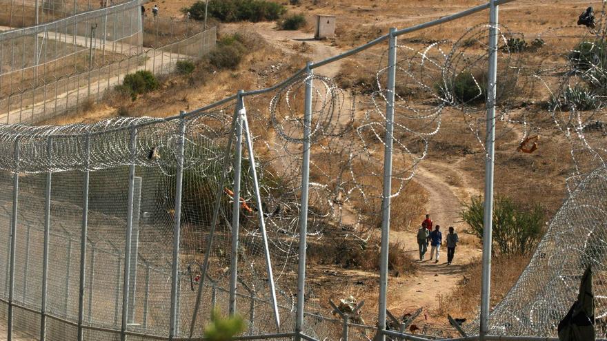 Hallan en Ceuta el cadáver de un inmigrante que había saltado la valla