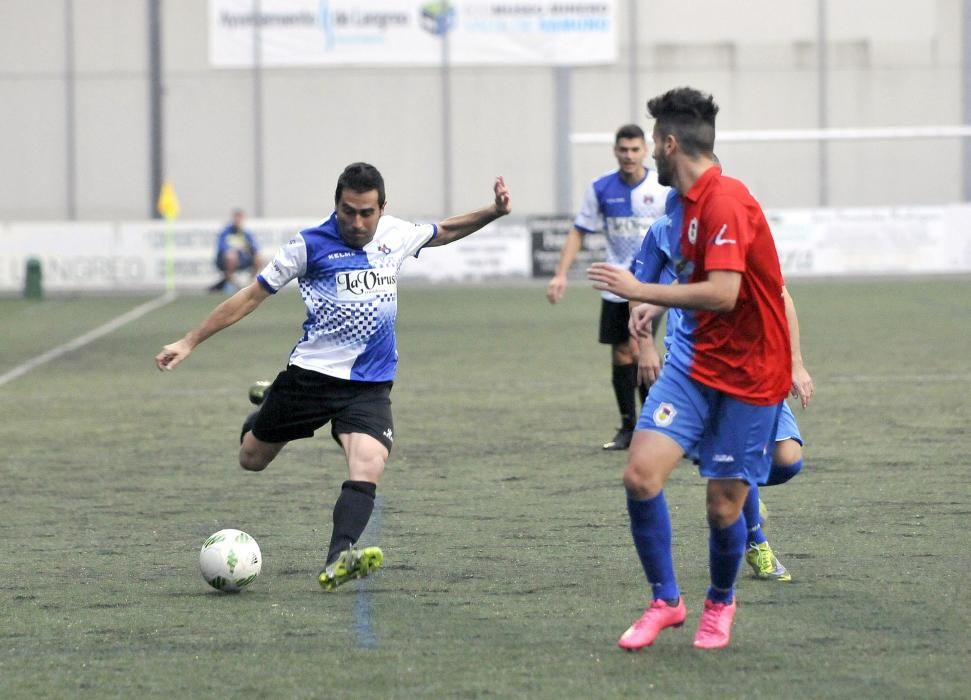 El partido entre el Langreo y el Tuilla, en imágenes