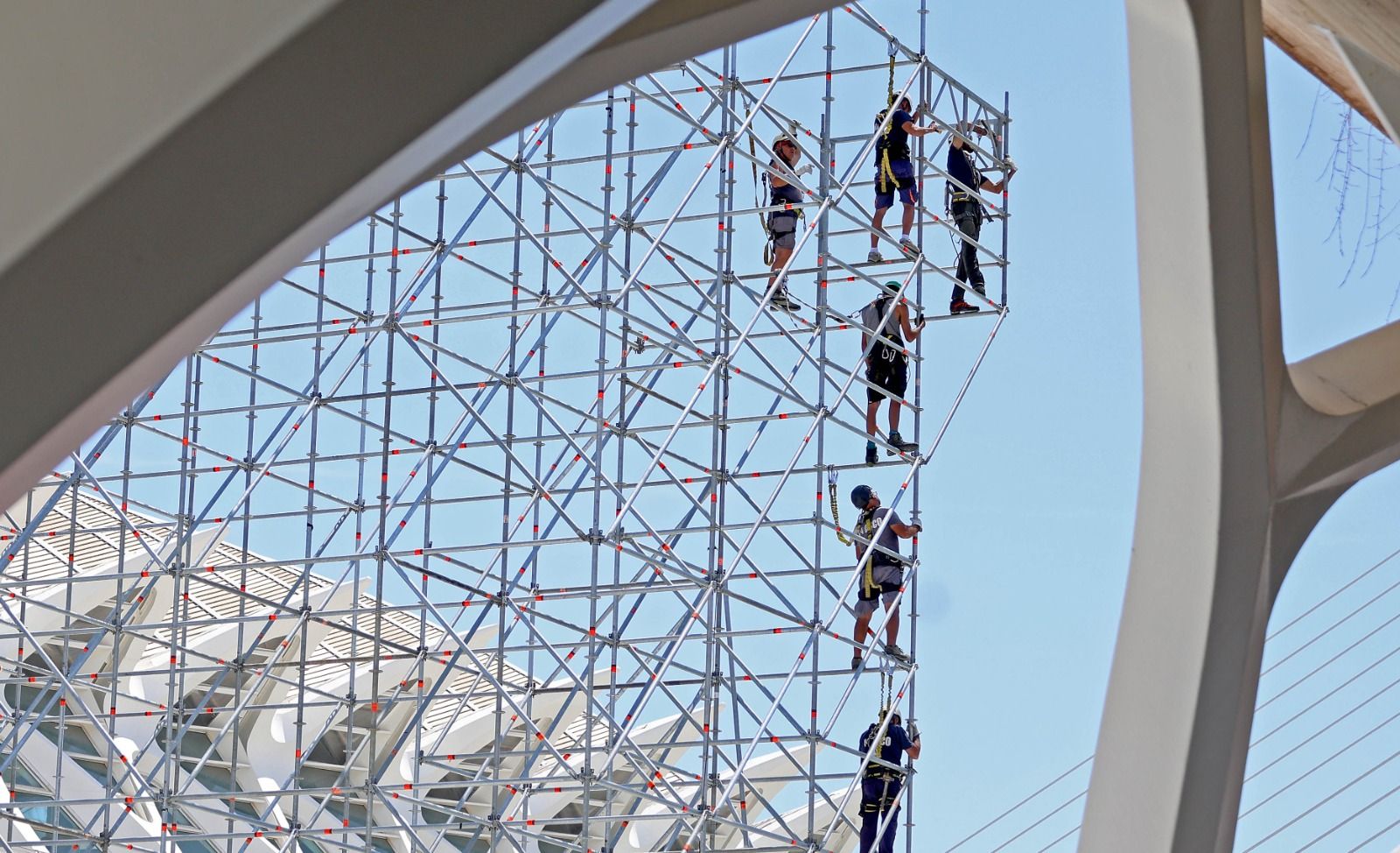 La Ciudad de las Artes y las Ciencias se prepara para el Festival de les Arts