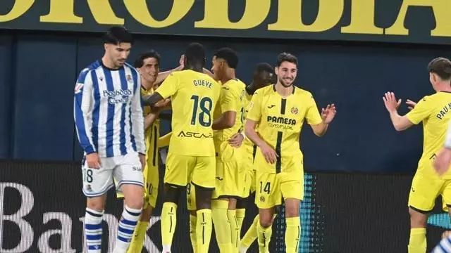 El Villarreal gana plácidamente a la Real