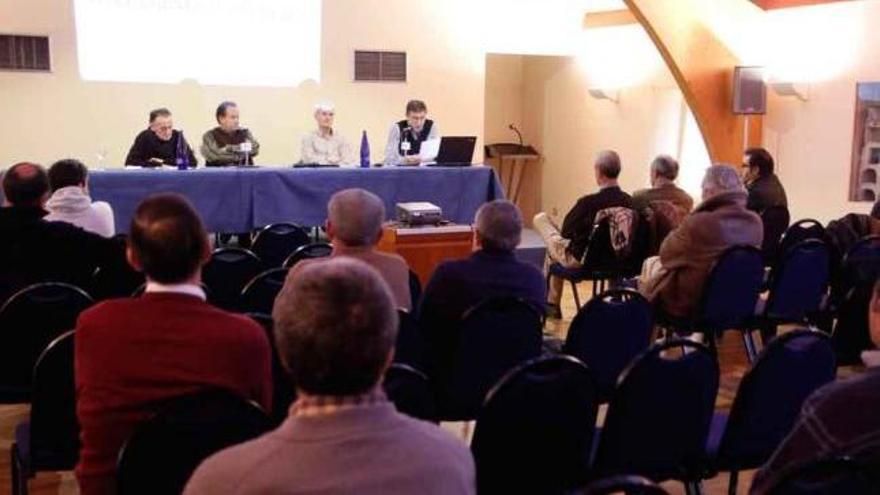 Asamblea de la Comunidad de Regantes del Canal de San Frontis, ayer.