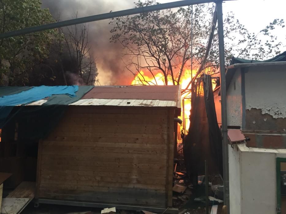 Incendio en un camping de Llíria