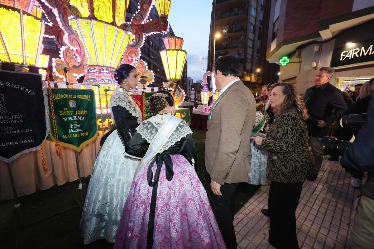 Pérez Llorca ratifica el apoyo de la Generalitat para "proteger nuestras señas de identidad como son las fiestas de la Magdalena"