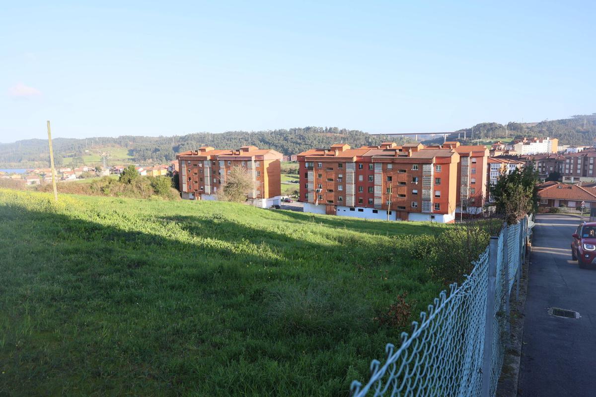 Parcela que albergará la nueva residencia del ERA de Corvera.