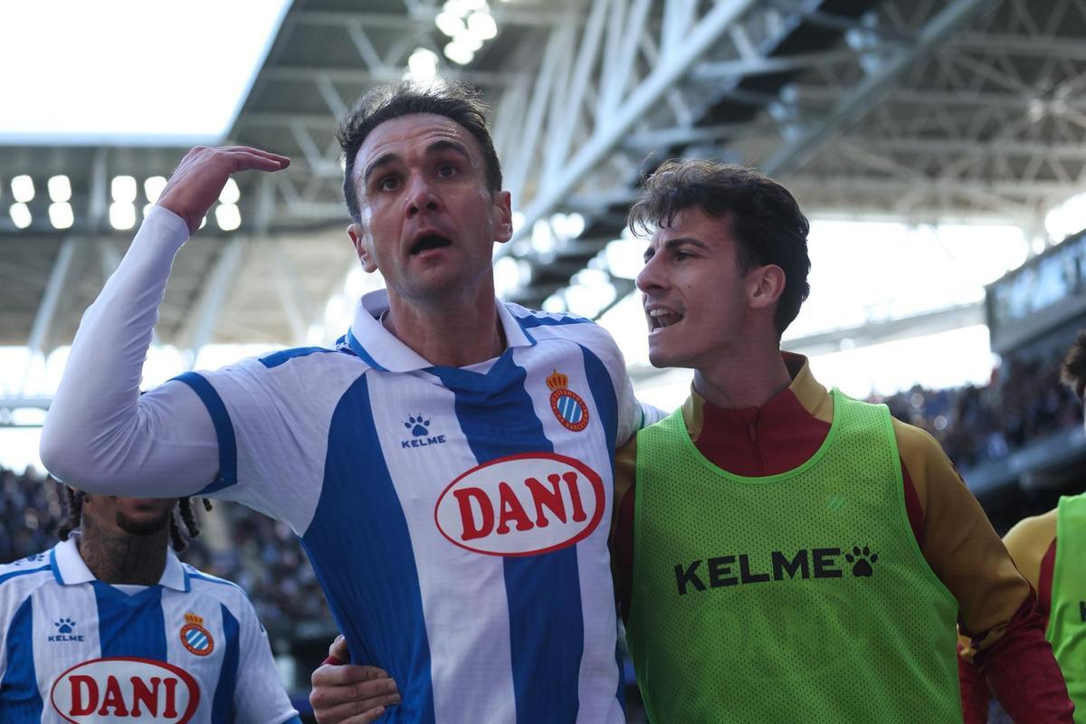 Kike García celebra su tanto ante el Celta