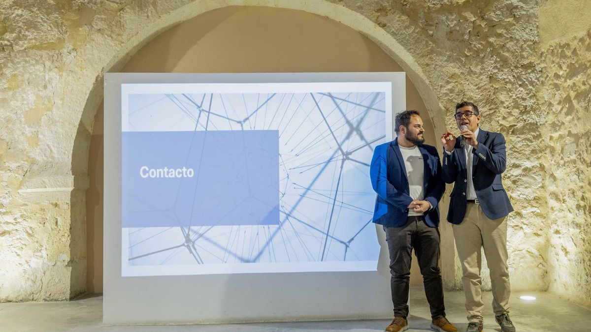 La asociación AlicanTec y la iniciativa PalmeraTech celebrarán un evento en mayo que combina conferencias, debates y galardones