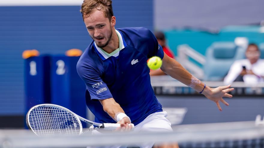 Medvedev vuelve al número 1 de la ATP y Djokovic cae al tercer puesto